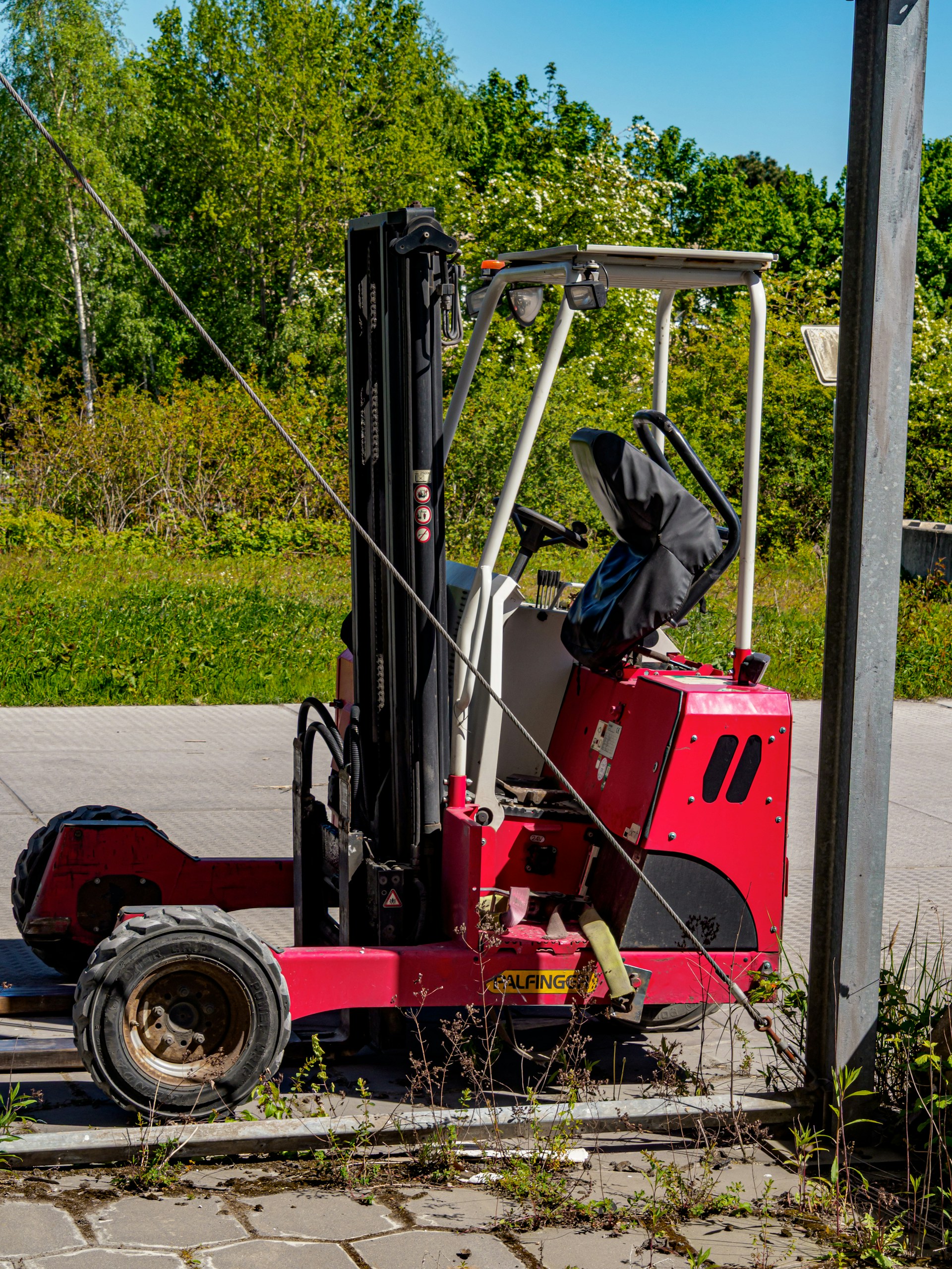 Stone loading with skid-steer